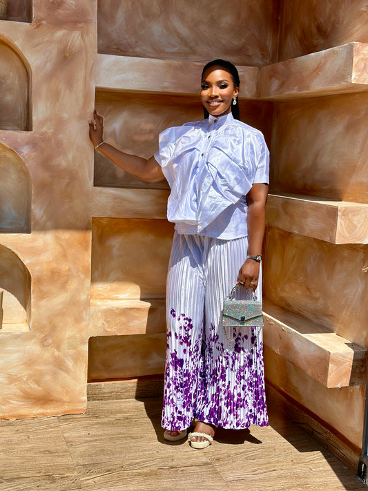 “White Orchid Elegance 🌸 | Effortless Chic in Flow & Grace”